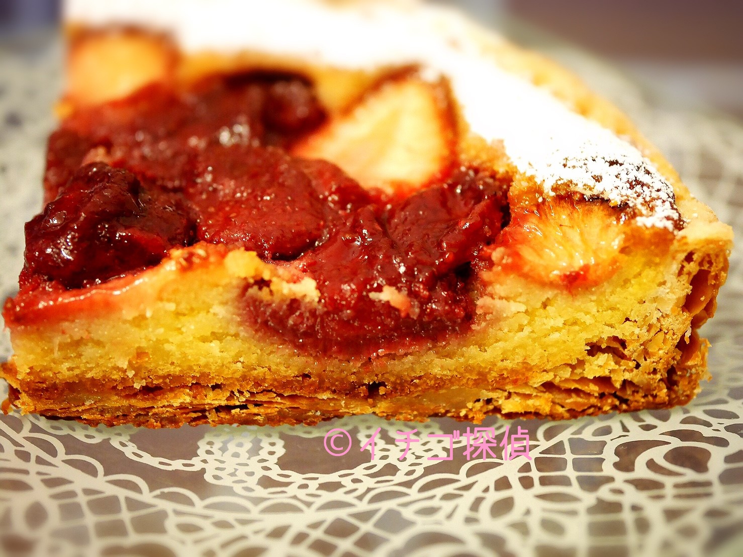 イチゴ探偵｜パティシエエスコヤマの春苺の朝焼きパイをお取り寄せ！サクサク生地に完熟いちごと苺のコンフィチュール！