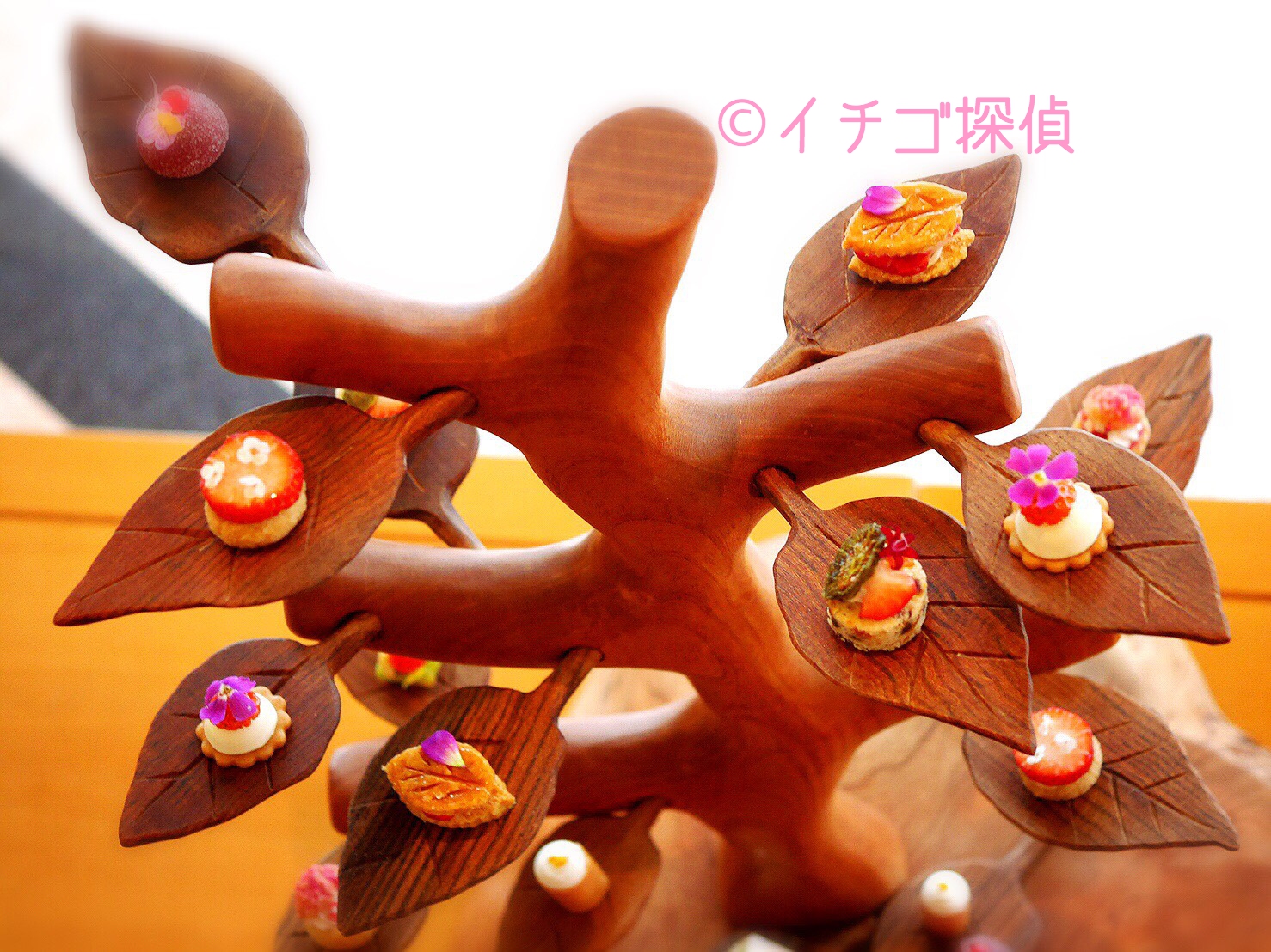 イチゴ探偵｜苺のスイーツコースで木の葉に並ぶ「森の贈りもの」軽井沢スイーツコレクション2017春 体験レポ②