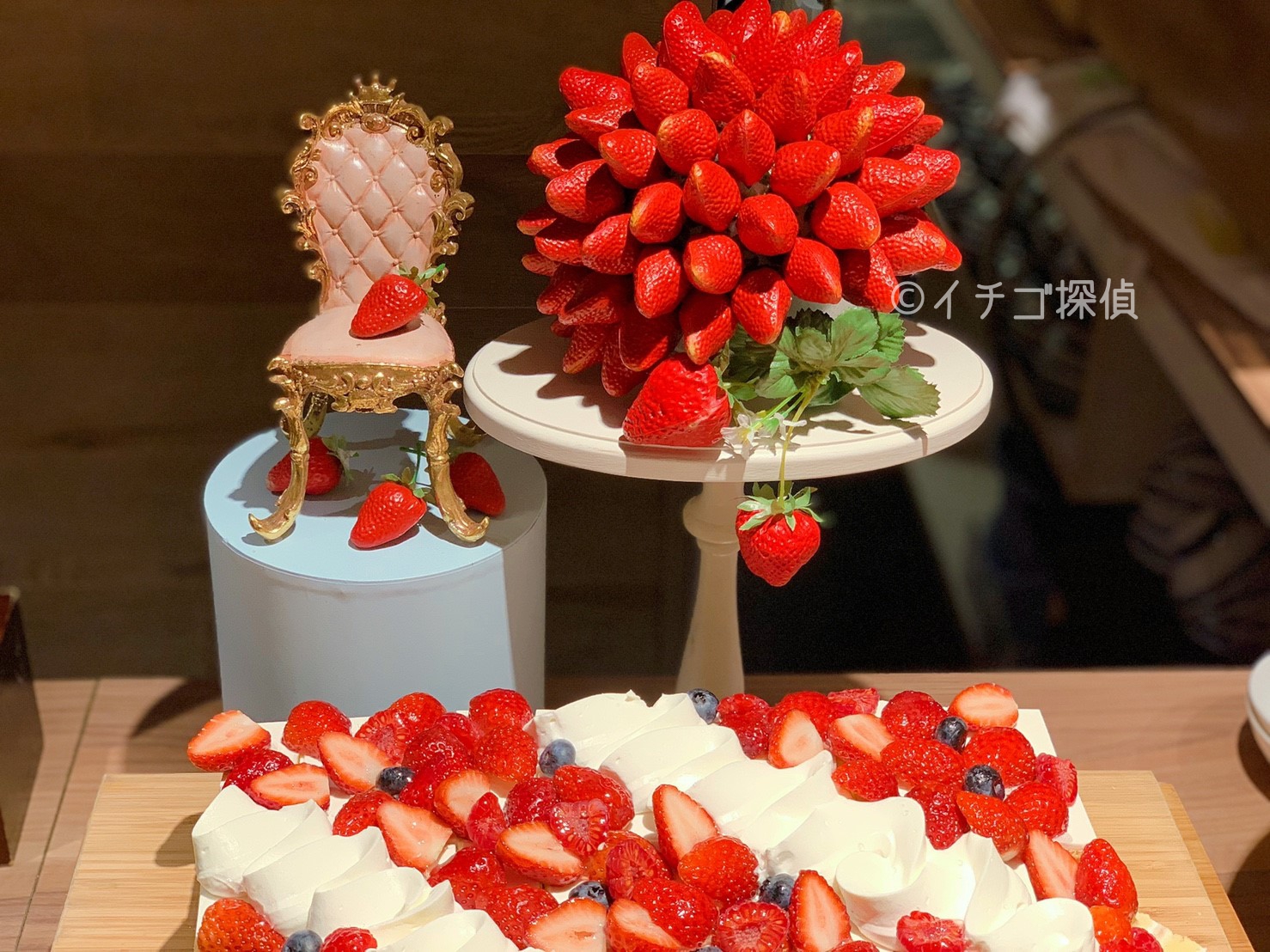 【京都タワーホテル】いちごビュッフェ『ストロベリーミュージアム』であまおう使用のマカロンや苺パフェ作り！