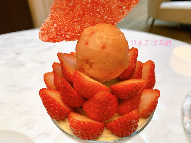 ＼実食／「ストリングス・パフェ」いちごキング＆いちごクイーン！苺パフェ2種セットのデュオパフェも！