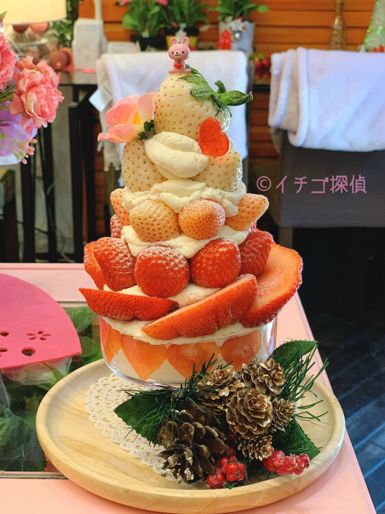 ＼実食／『浅草よろず茶屋444』いちごの雪化粧パフェで3種の白いちご食べ比べ！パンケーキパフェも！